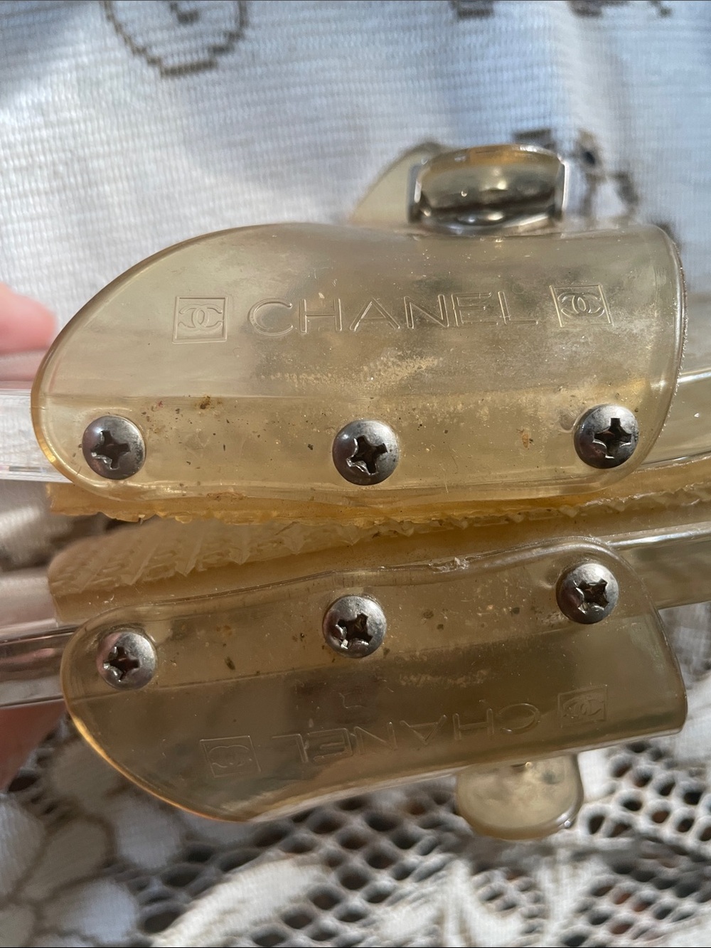 CHANEL Translucent Tan and Clear Interlocking CC Jelly Slide Sandals - Picture 9 of 9